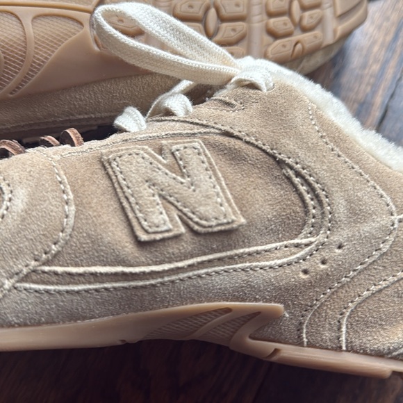 ew Balance x Miu Miu 530 SL Suede Sneakers size 39.5 - Picture 14 of 16